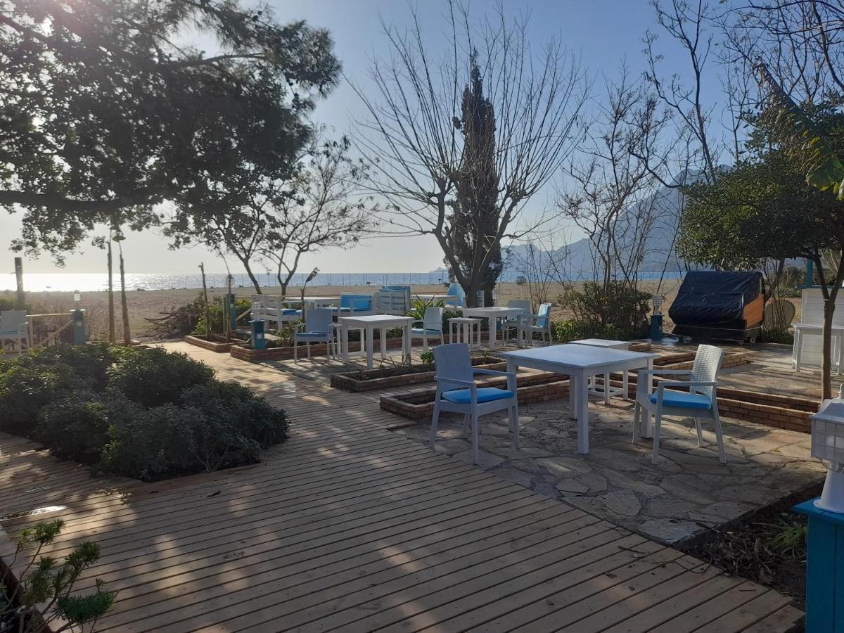 Bellerofon Beach Otel Чирали Экстерьер фото
