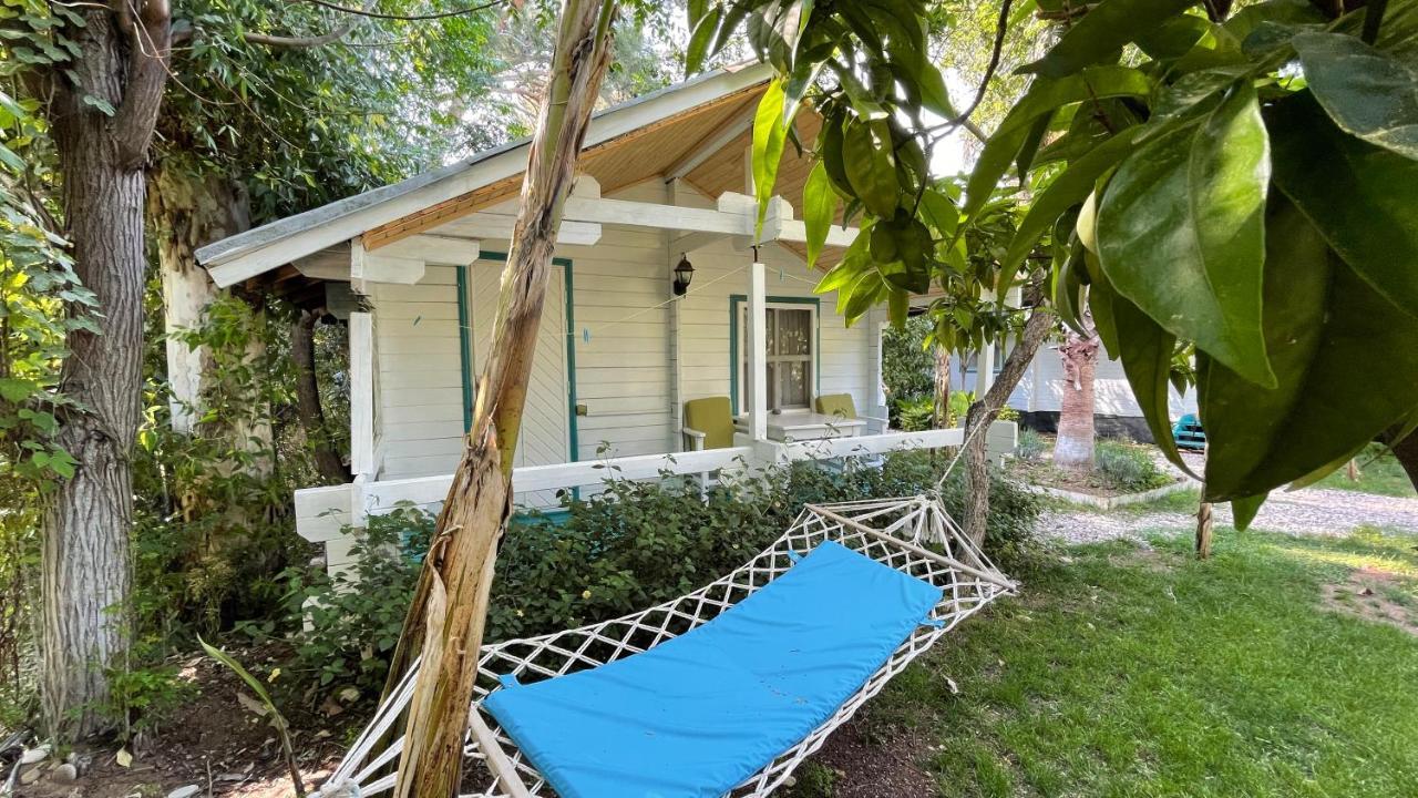 Bellerofon Beach Otel Чирали Экстерьер фото